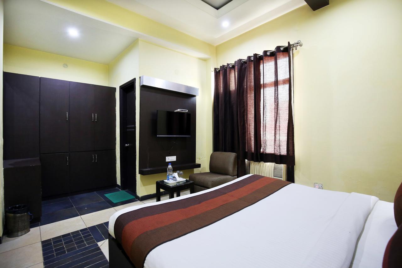 Hotel Mm Yellowuds Amritsar Ngoại thất bức ảnh